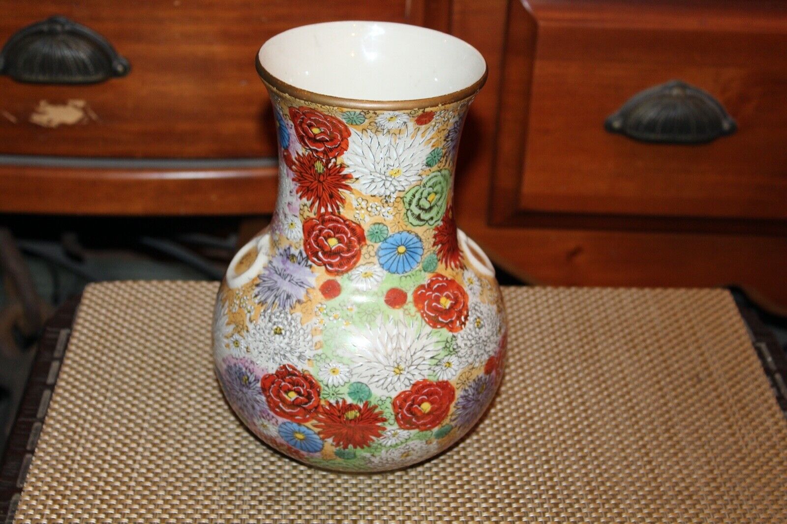 Chinese Porcelain Pottery Vase Multi Color Flowers Signed Bottom Edo Period?